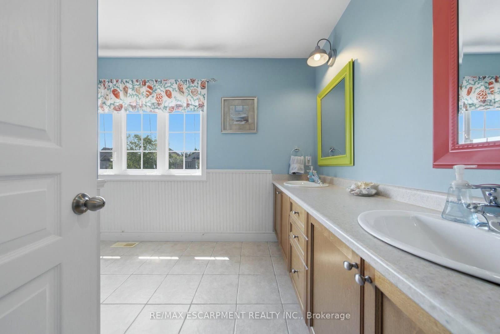 401 Valridge Drive thumbnail 26