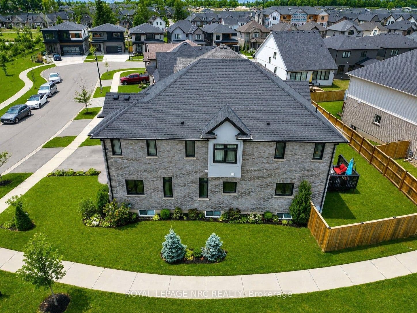 31 Bergenstein Crescent thumbnail 5