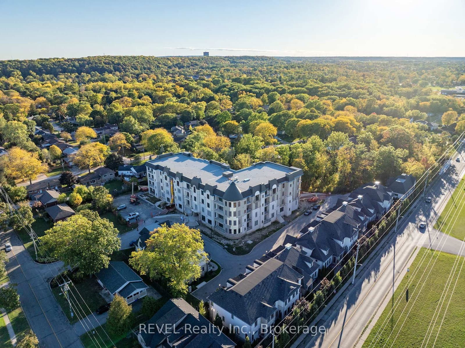 2 Arbourvale Common, Unit 410 thumbnail 12