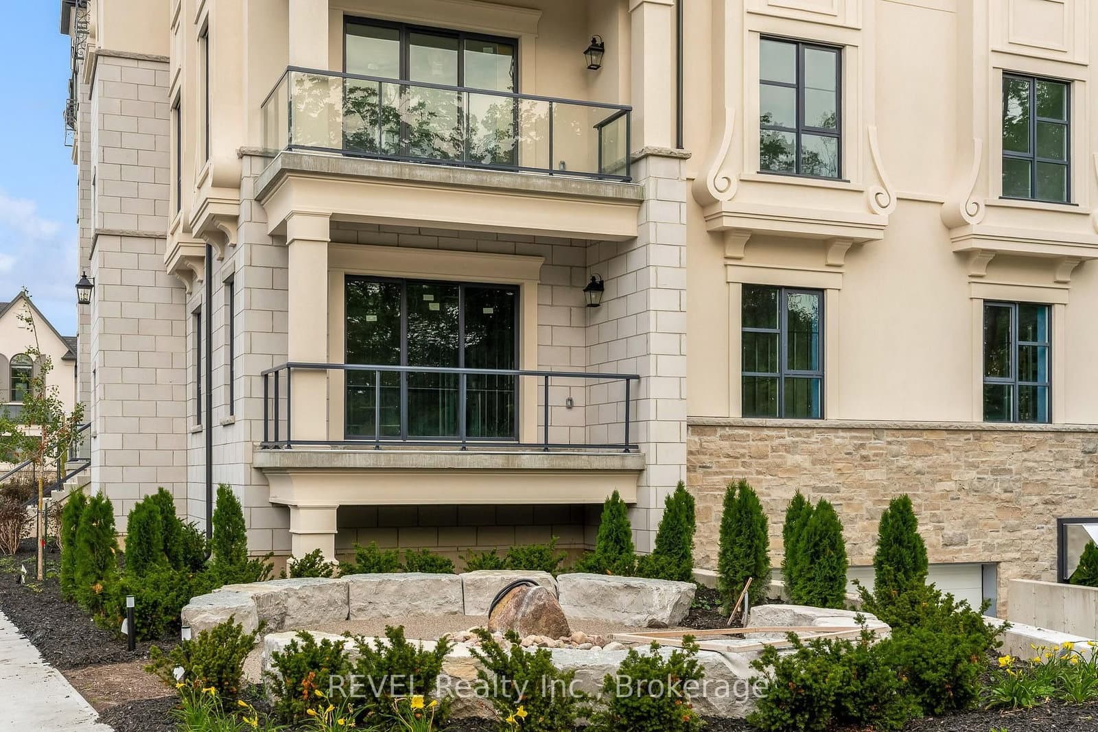 2 Arbourvale Common, Unit 410 thumbnail 5