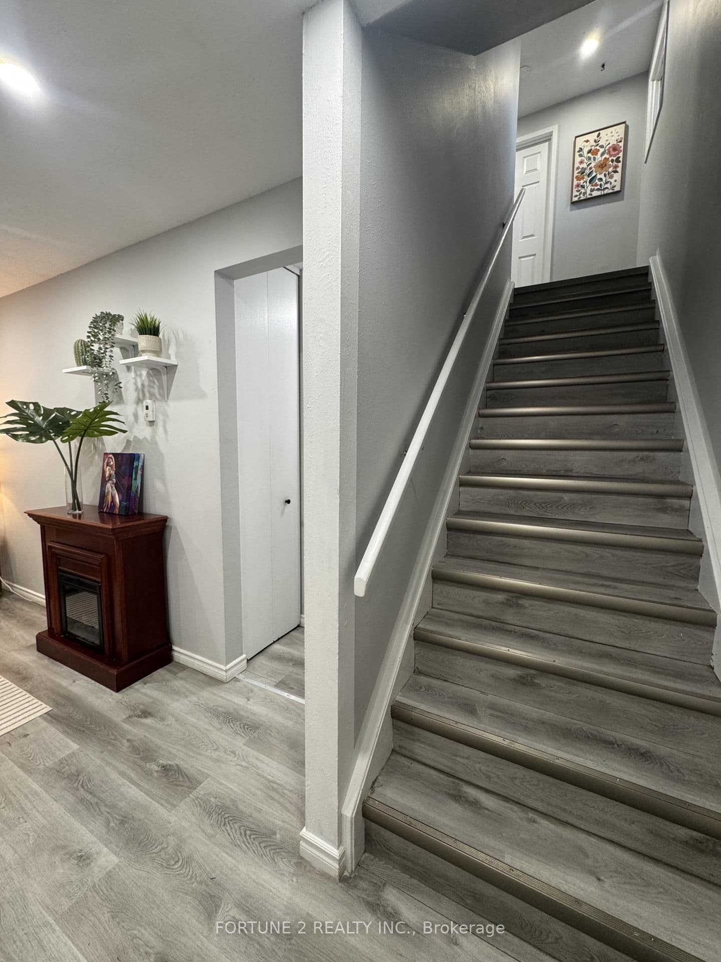 21 Roberts Crescent thumbnail 11