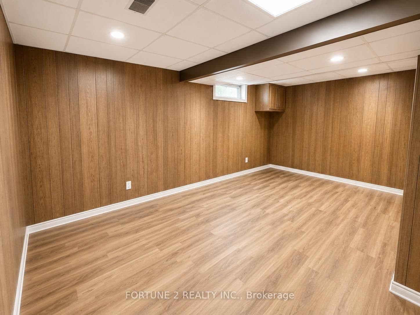 21 Roberts Crescent thumbnail 19