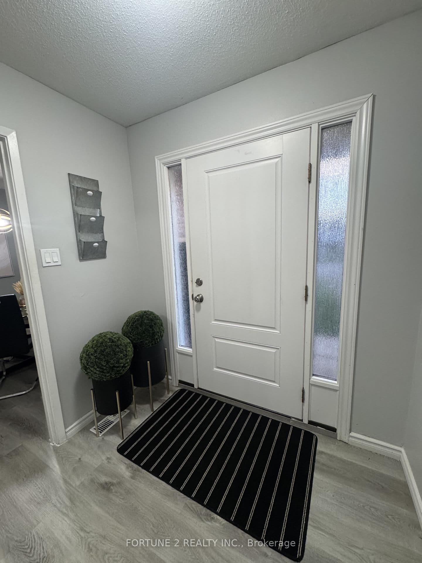 21 Roberts Crescent thumbnail 3