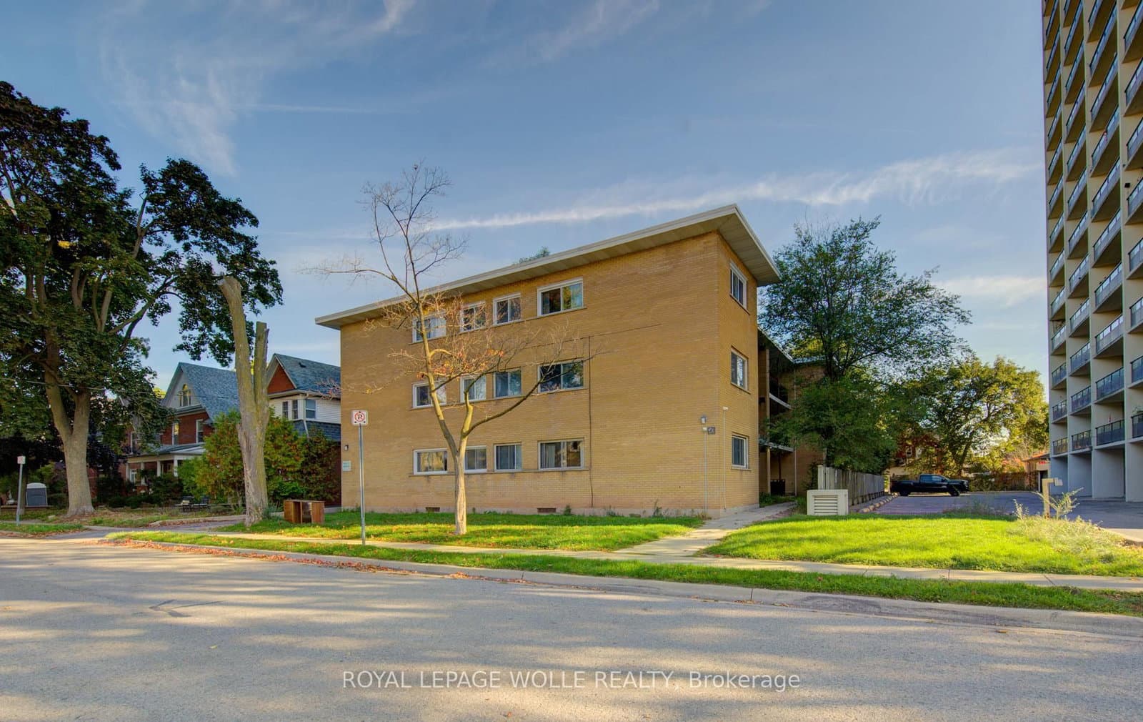 50 Gordon Avenue thumbnail 4