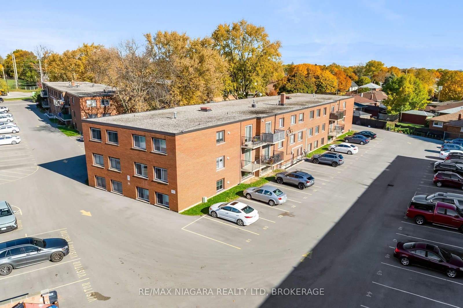 452 Carlton Street, Unit 25 - Image 1