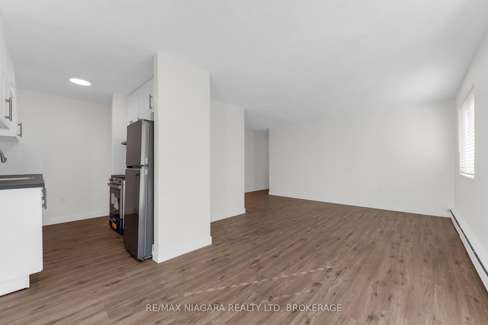 452 Carlton Street, Unit 25 thumbnail 7