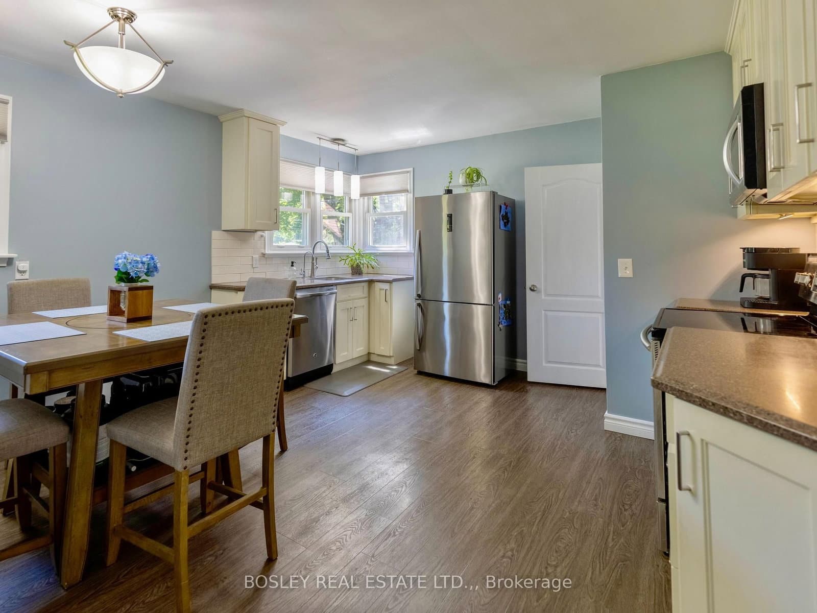 1180 Sunset Drive thumbnail 12