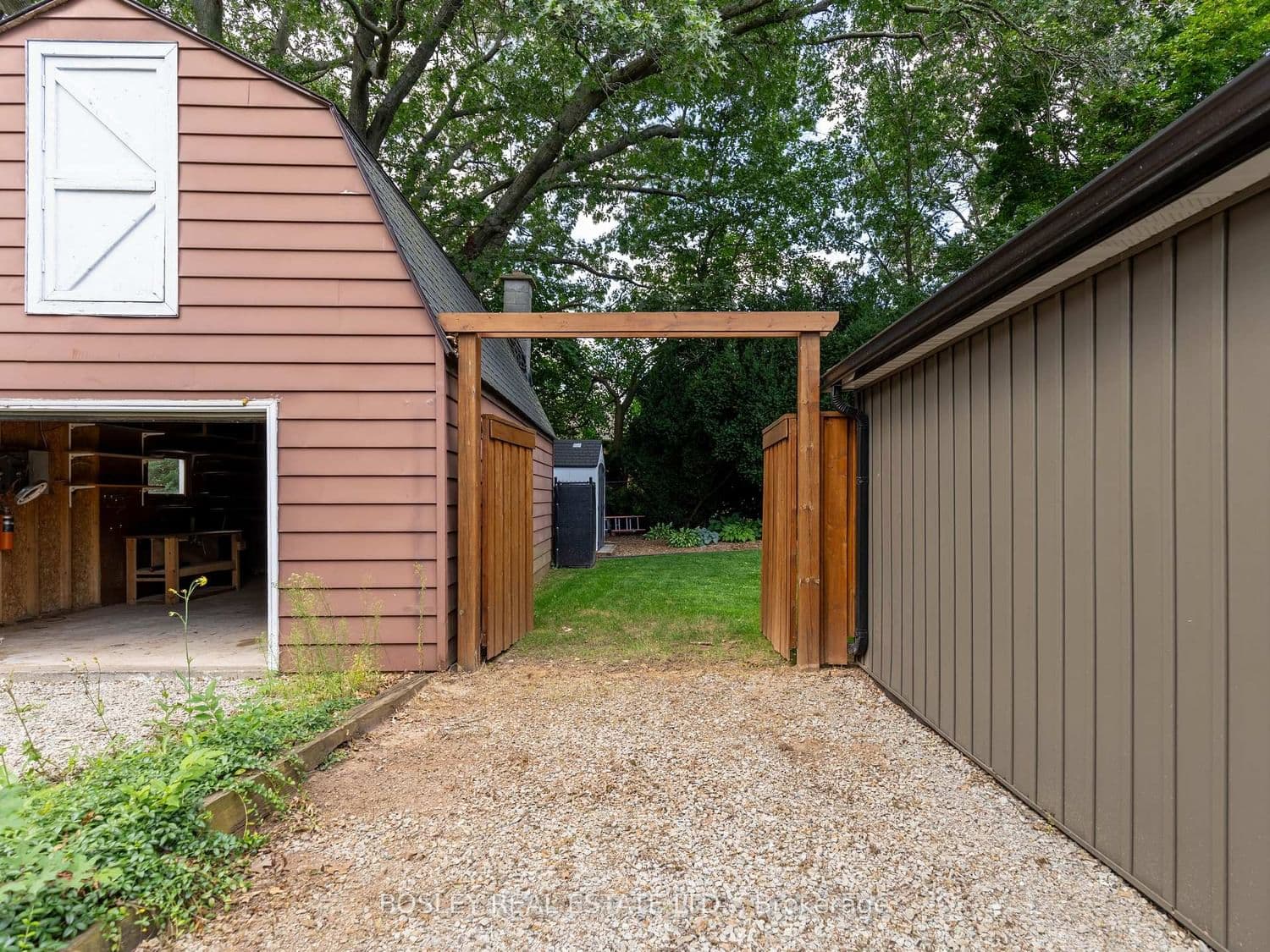1180 Sunset Drive thumbnail 39