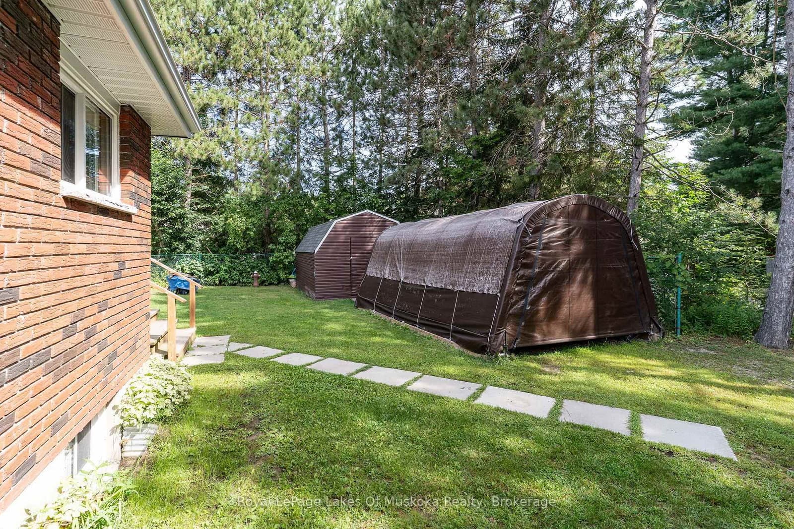 20 Sander Drive thumbnail 37