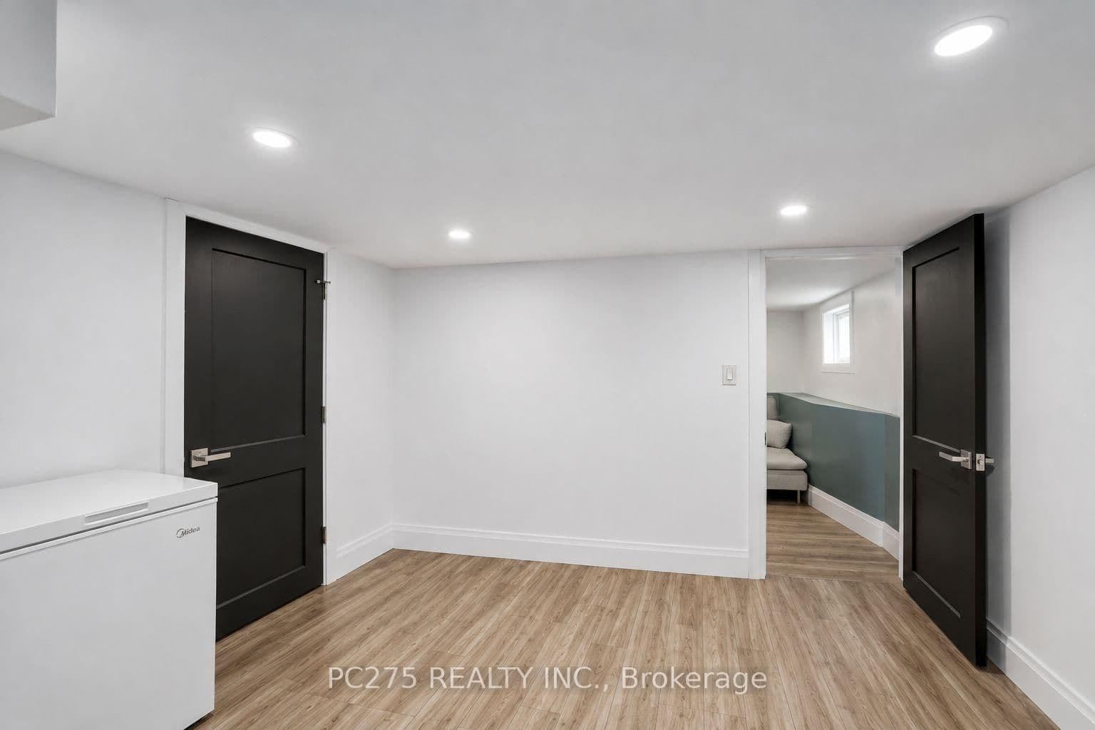 92 Walnut Street thumbnail 25