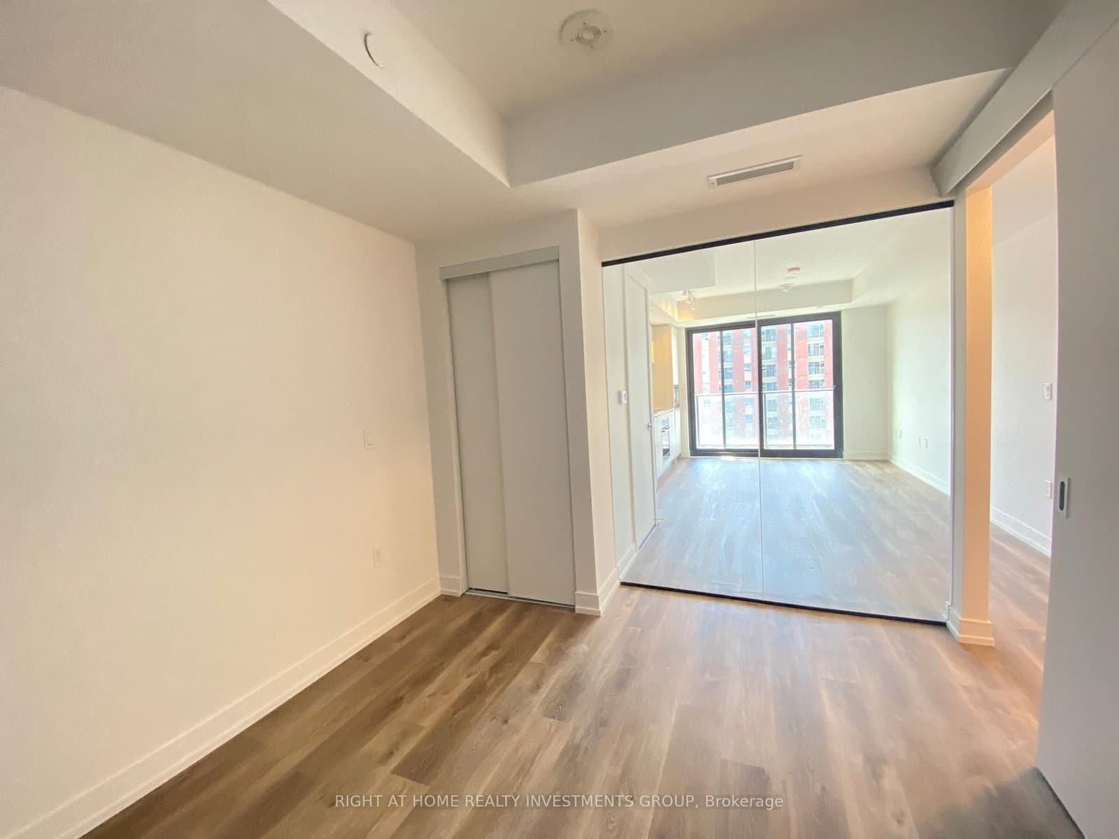 1 Jarvis Street, Unit 903 thumbnail 9