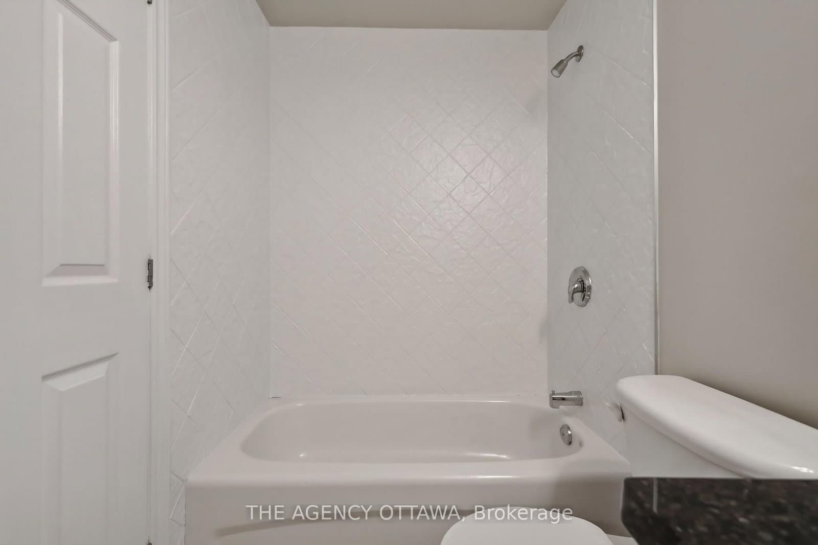 711 Churchill Avenue N, Unit 203 thumbnail 35