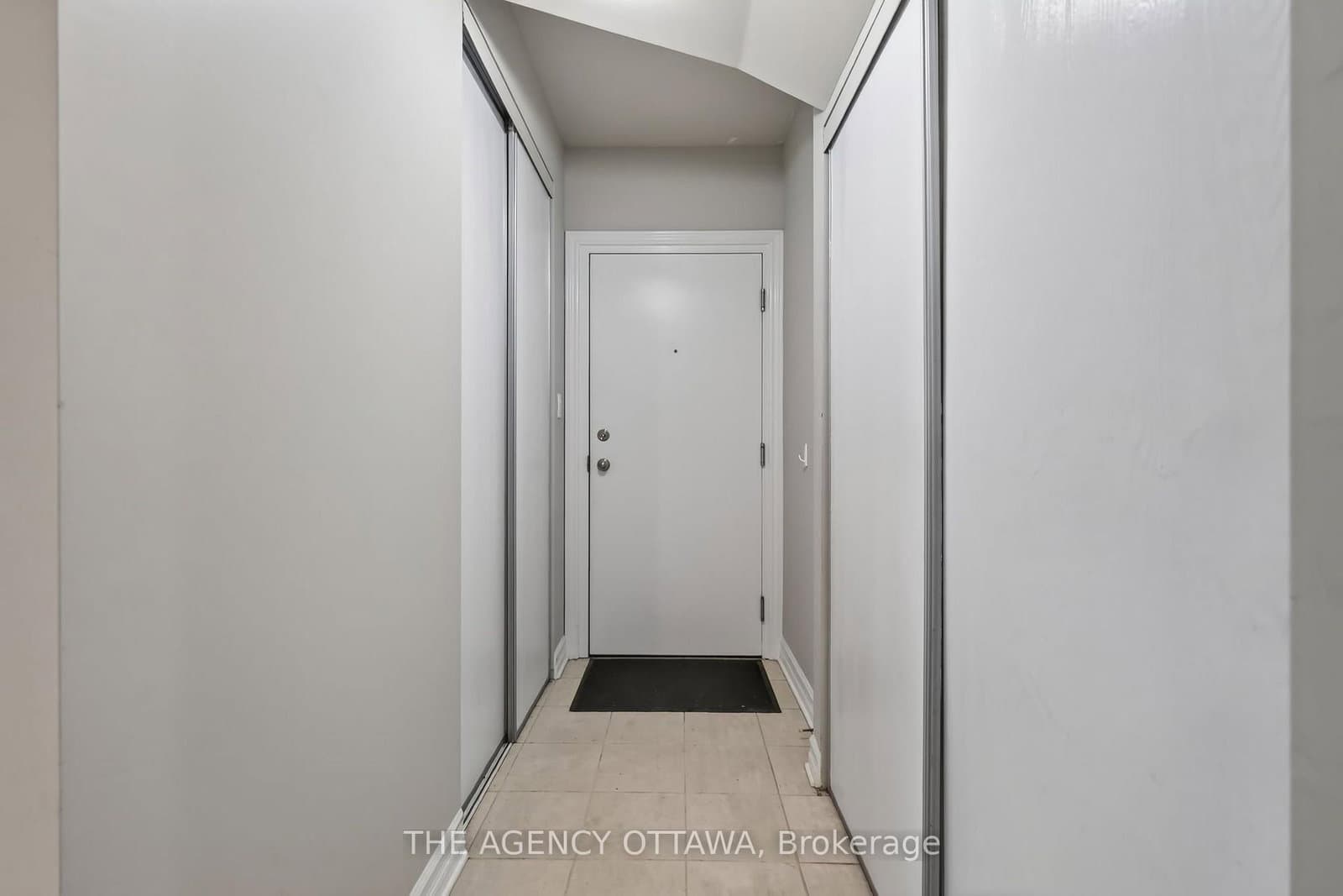 711 Churchill Avenue N, Unit 203 thumbnail 6