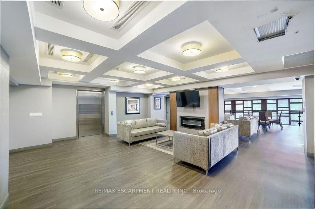 150 Main Street W, Unit 810 thumbnail 29