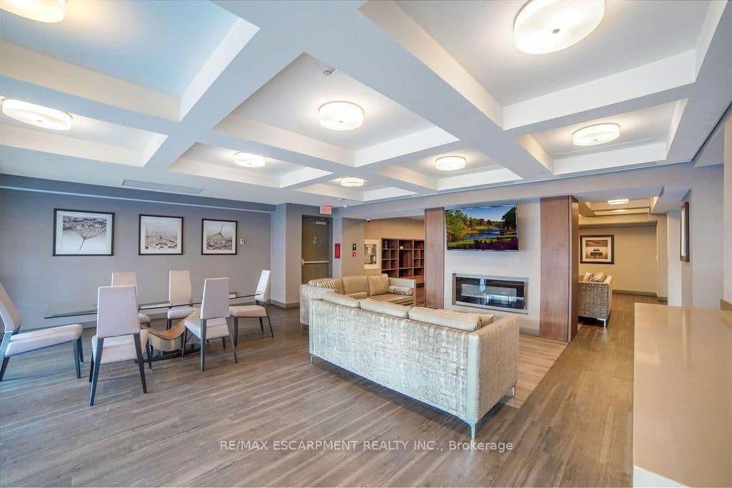 150 Main Street W, Unit 810 thumbnail 31