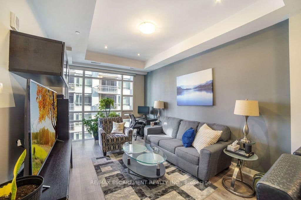 150 Main Street W, Unit 810 thumbnail 9