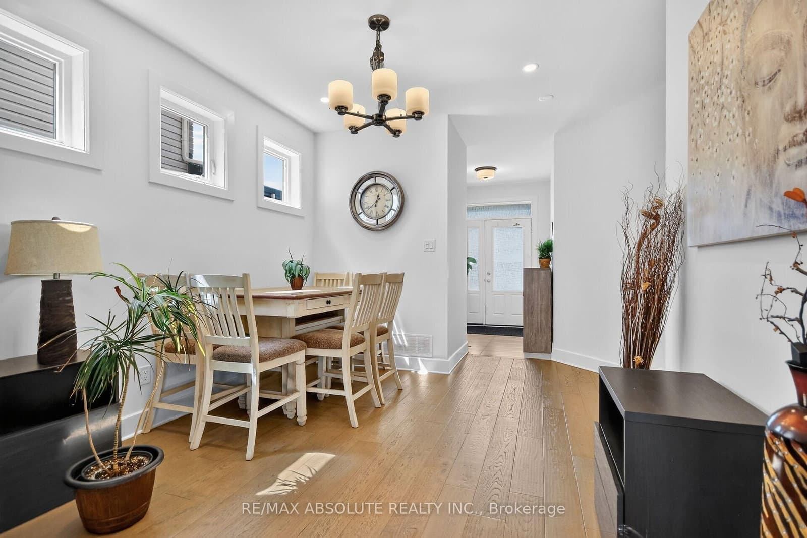 674 Parade Drive thumbnail 5