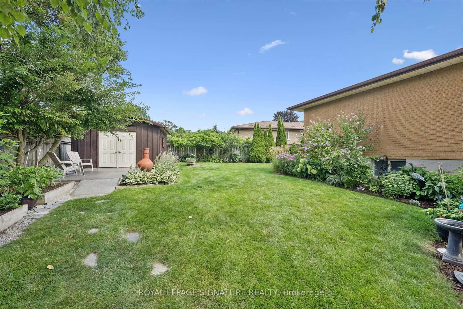 590 Fern Road thumbnail 38