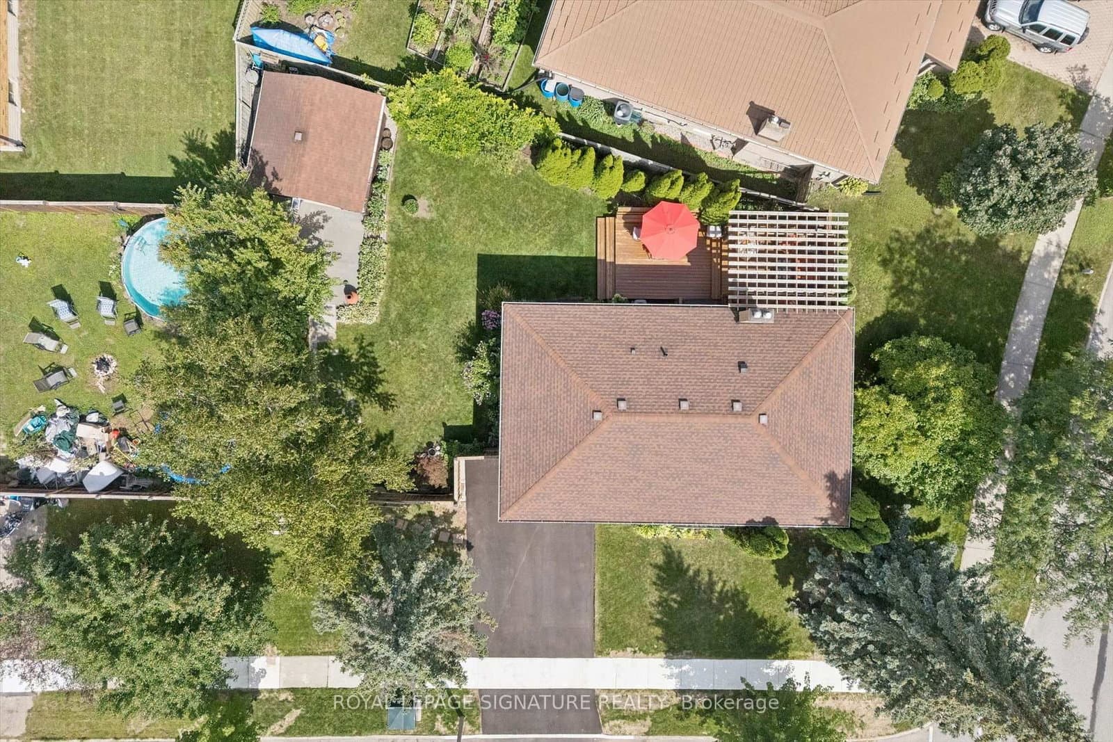590 Fern Road thumbnail 41
