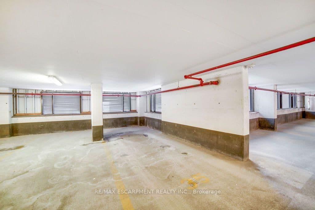 150 Main Street W, Unit 810 thumbnail 22