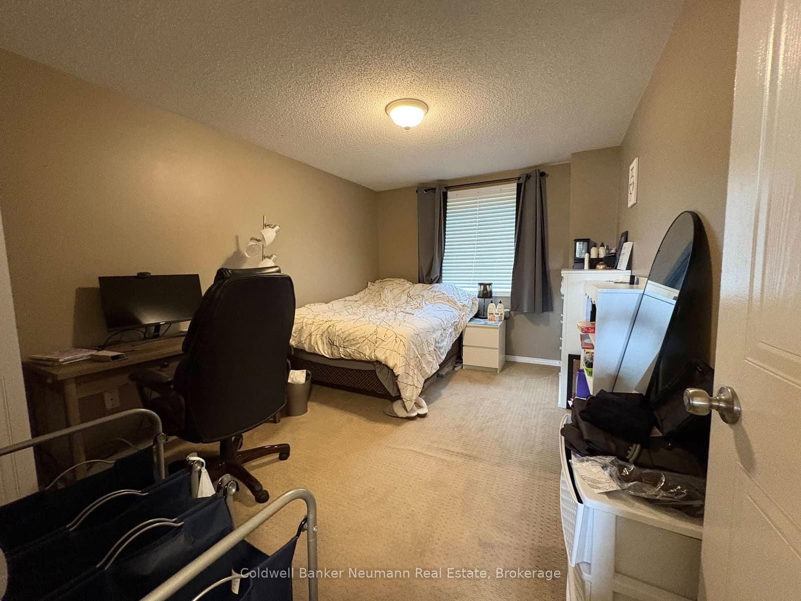 120 Moss Place, Unit UPPER thumbnail 12