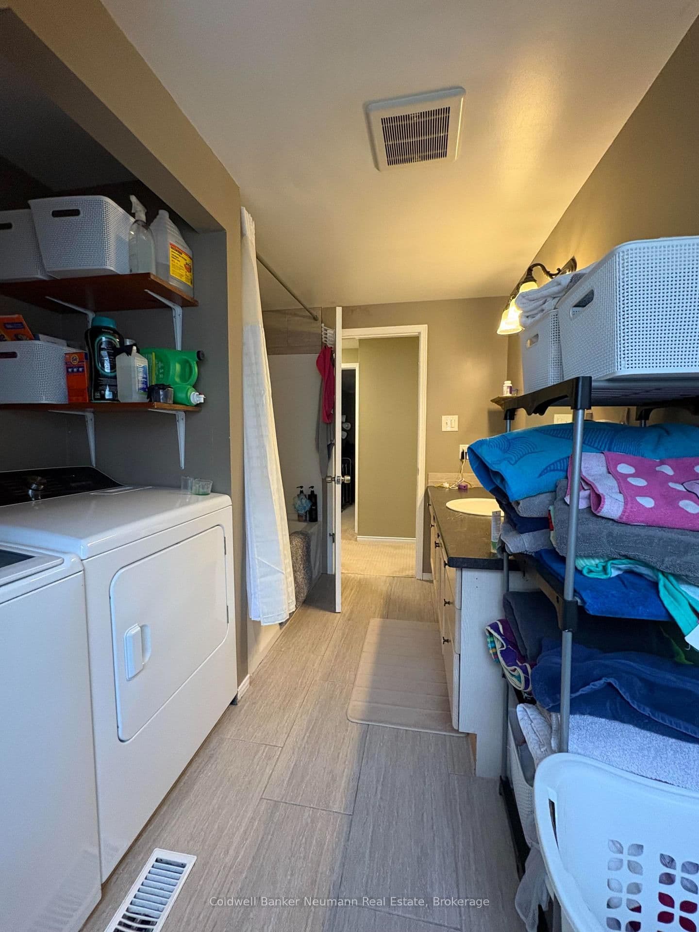 120 Moss Place, Unit UPPER thumbnail 9