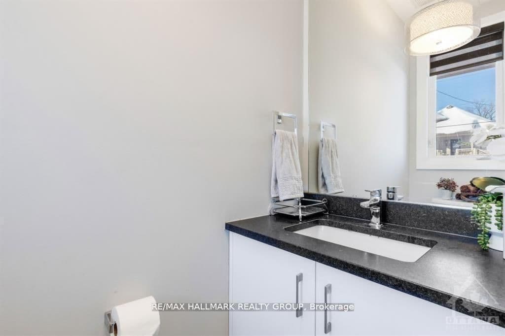 250 Richardson Avenue thumbnail 11
