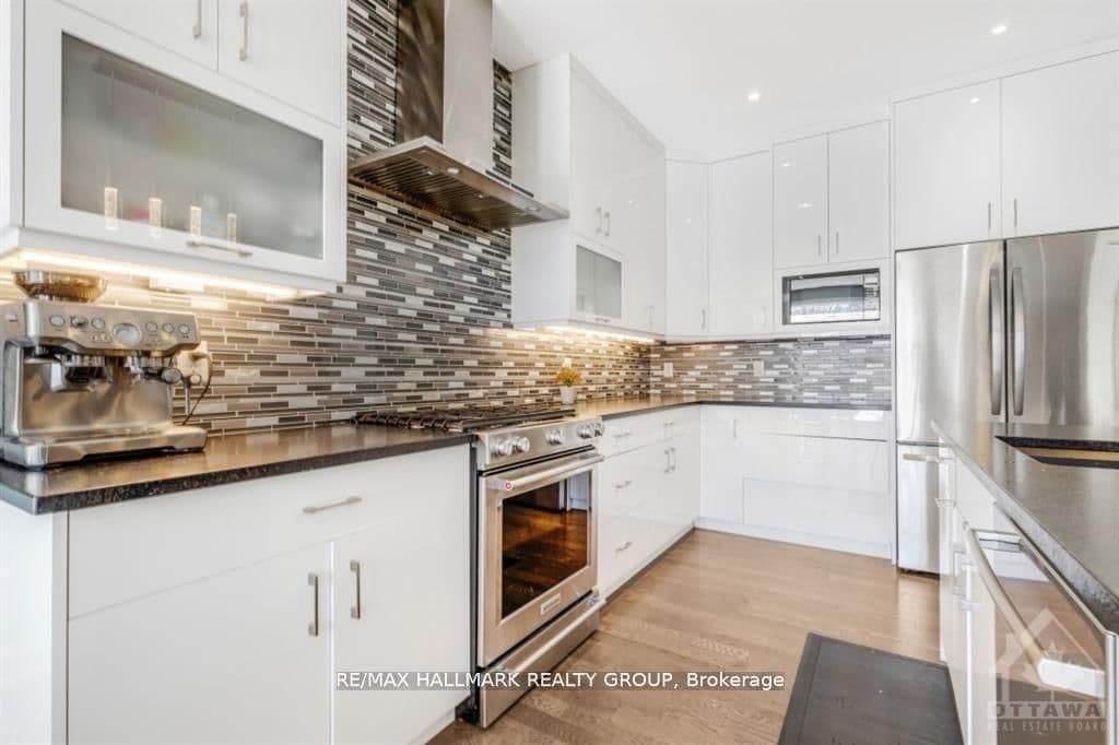 250 Richardson Avenue thumbnail 10