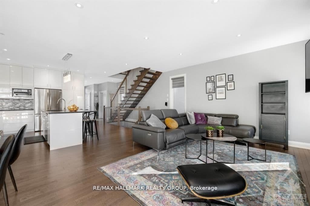 250 Richardson Avenue thumbnail 16