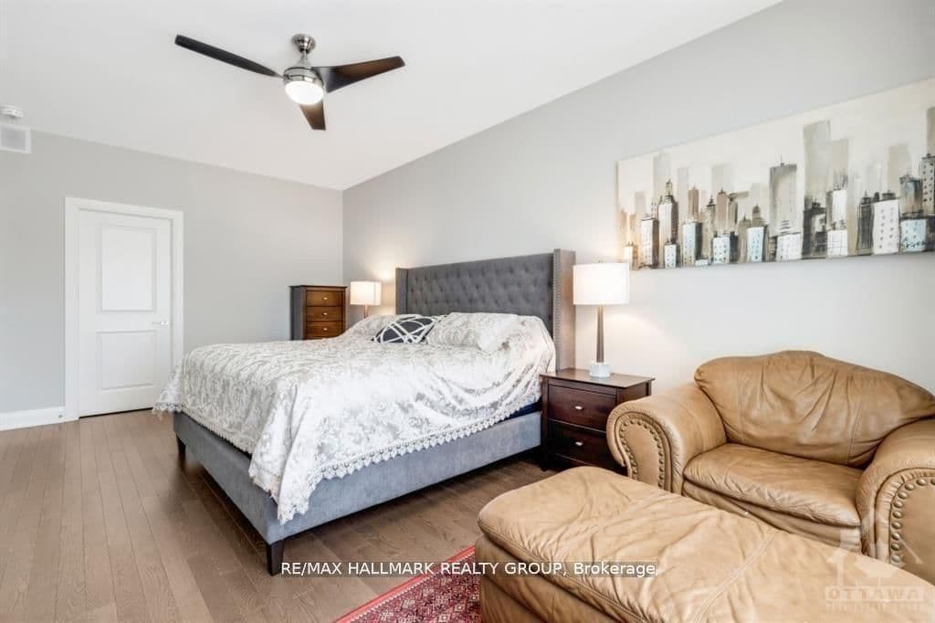 250 Richardson Avenue thumbnail 18