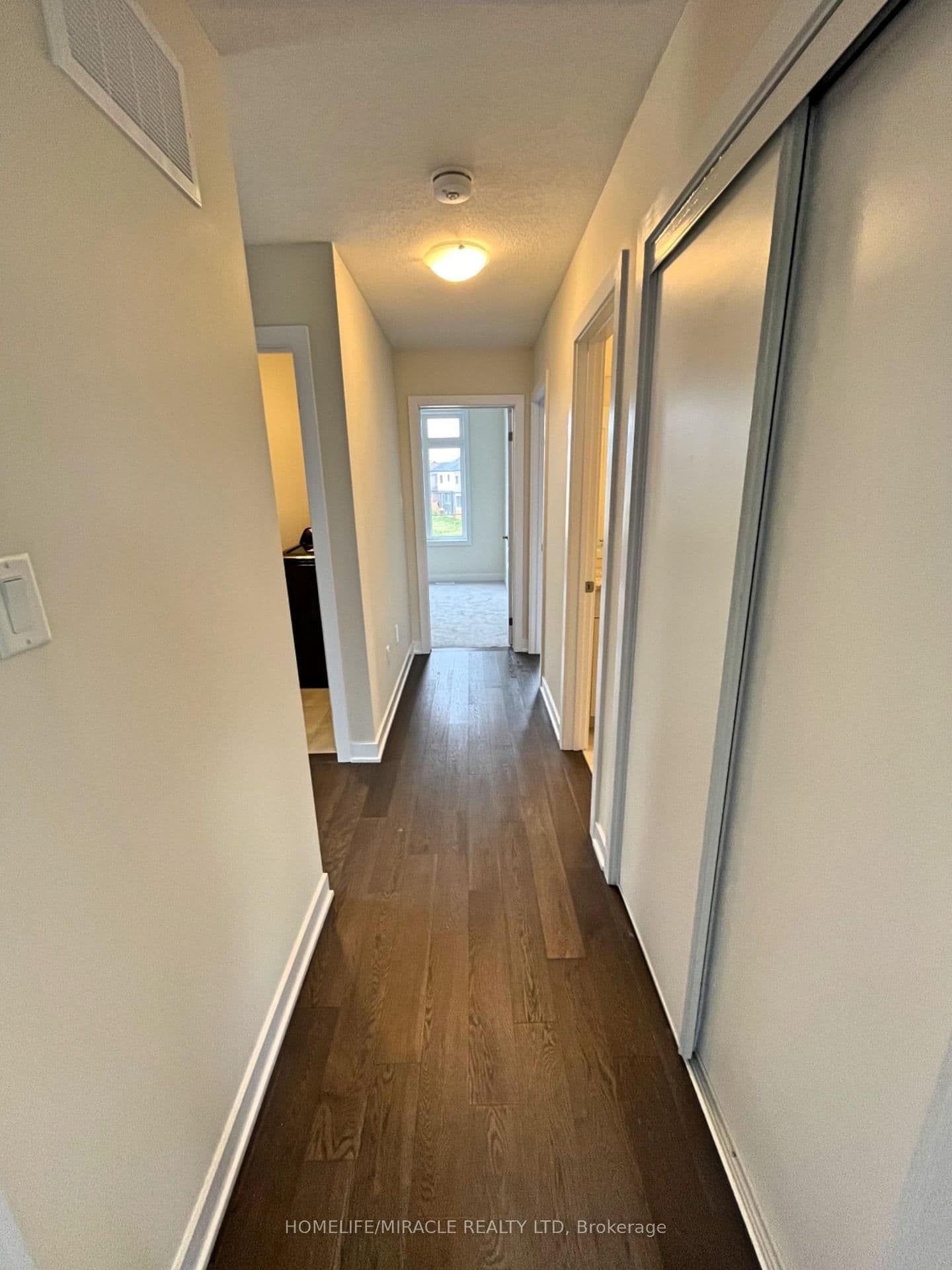 66 Aviron Crescent thumbnail 19