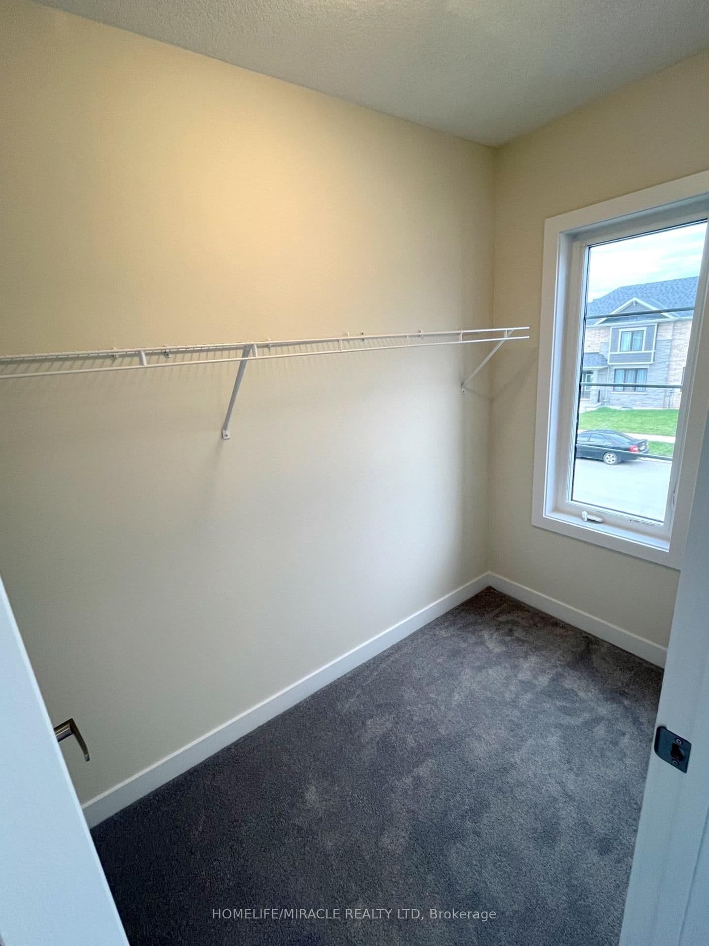 66 Aviron Crescent thumbnail 22