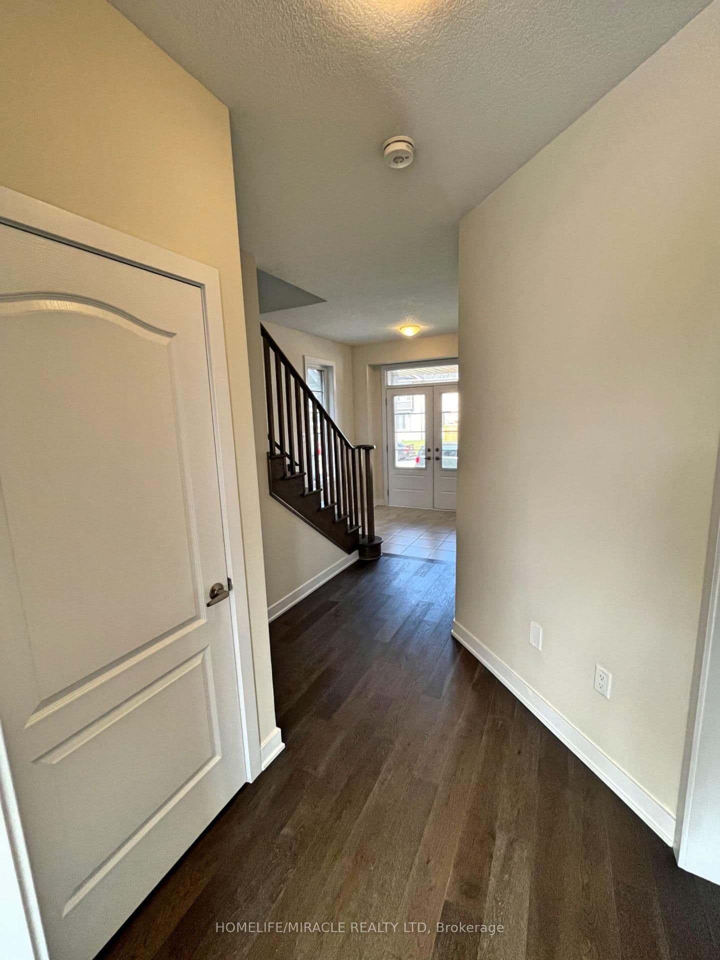 66 Aviron Crescent thumbnail 5