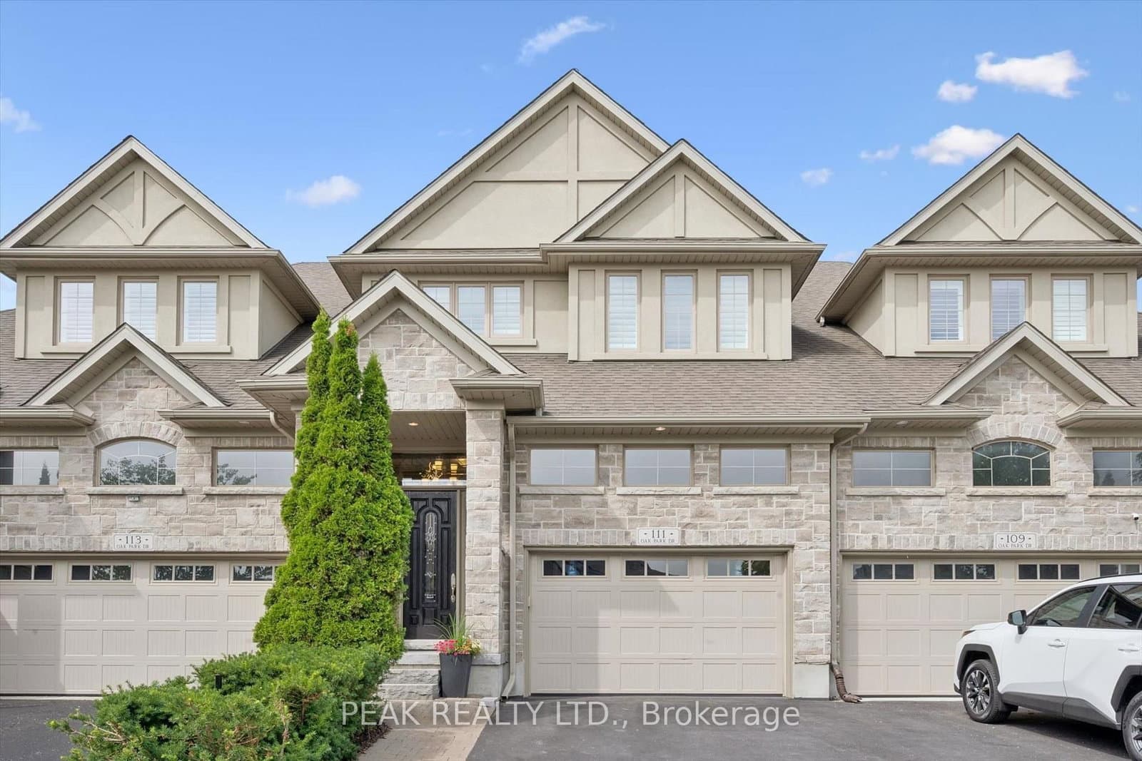 111 OAK PARK Drive - Image 1