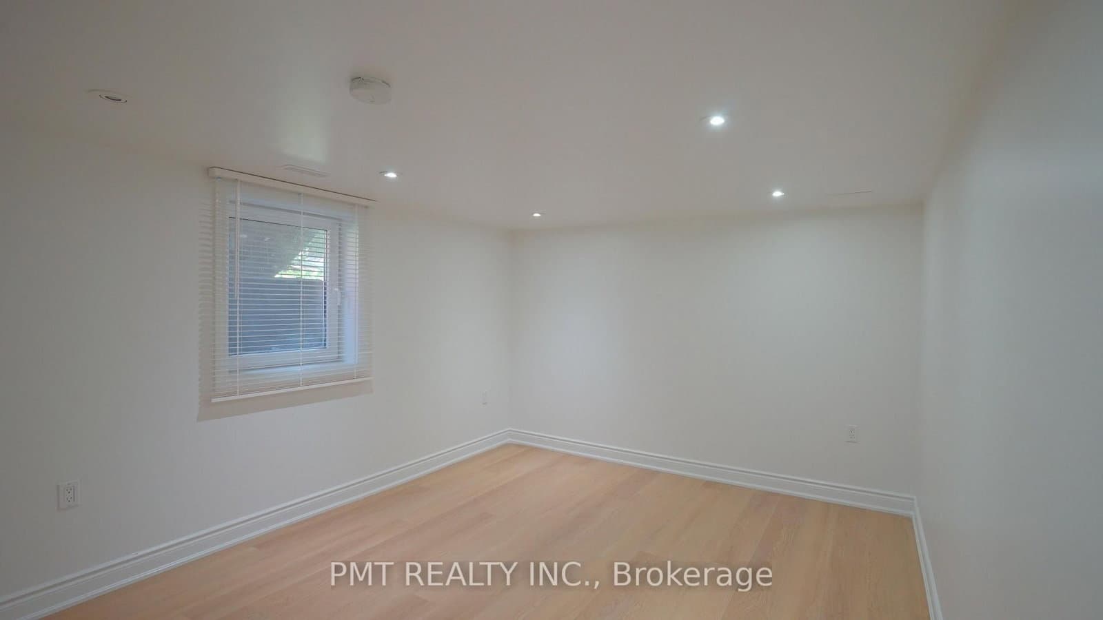 143 Elgin Crescent thumbnail 12
