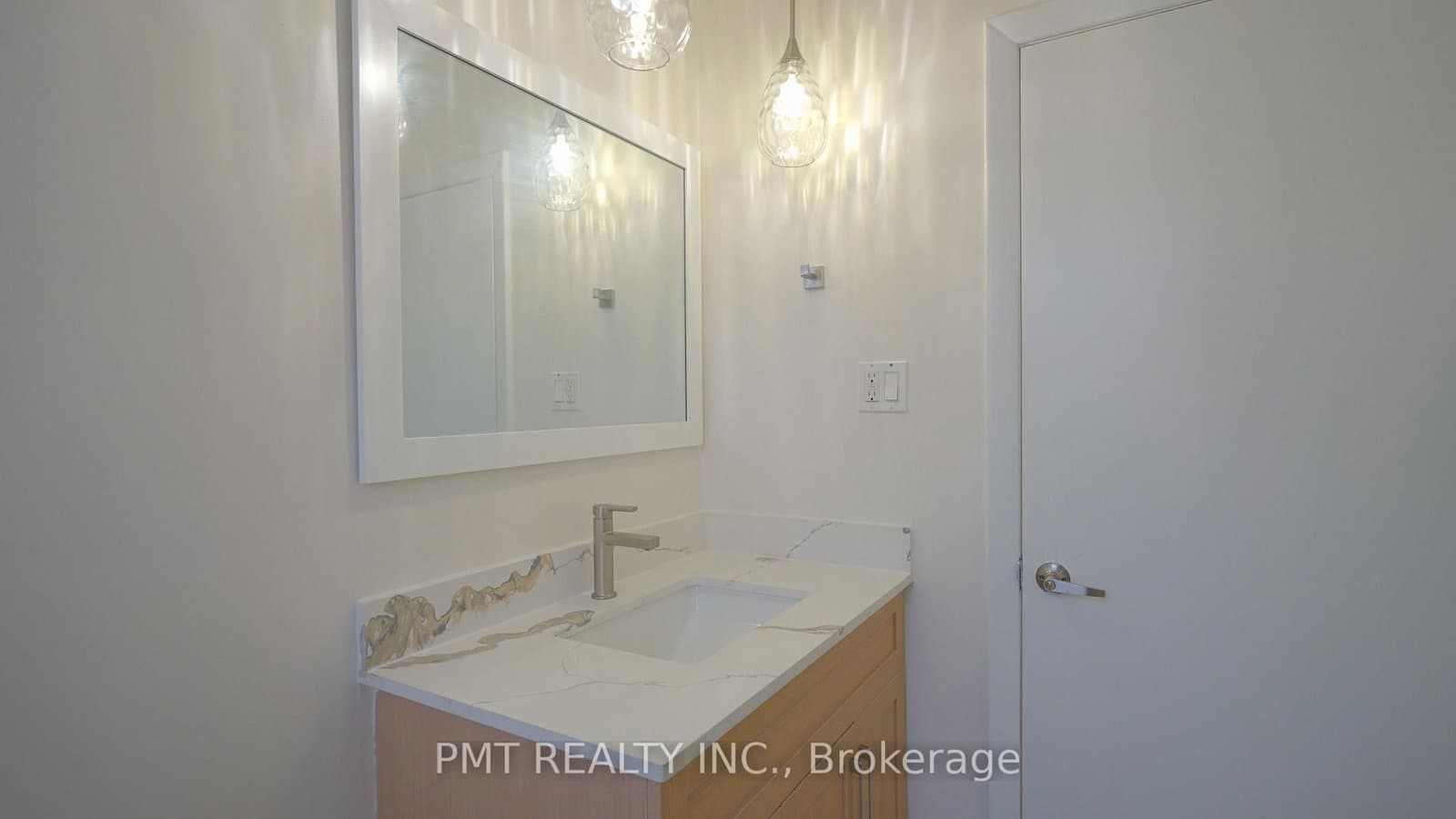 143 Elgin Crescent thumbnail 21