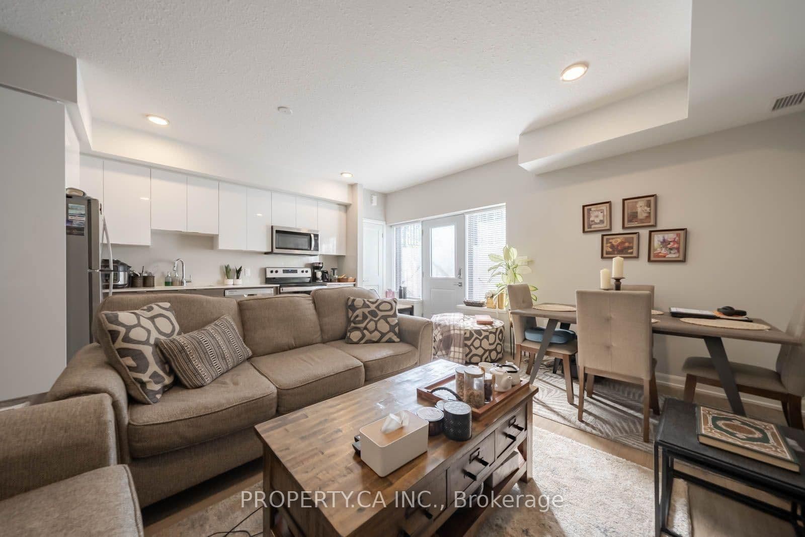 708 Woolwich Street, Unit 124 thumbnail 4