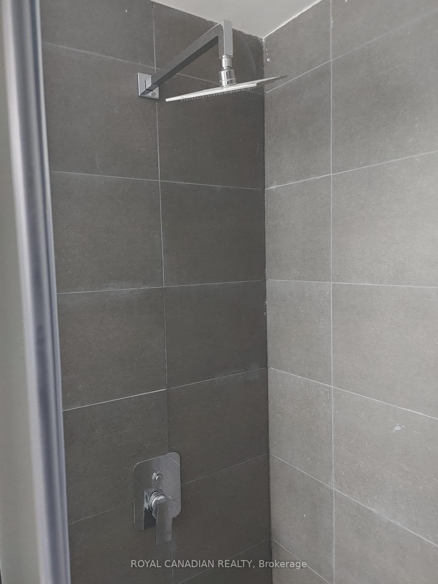 7 Erie Avenue, Unit 506 thumbnail 13
