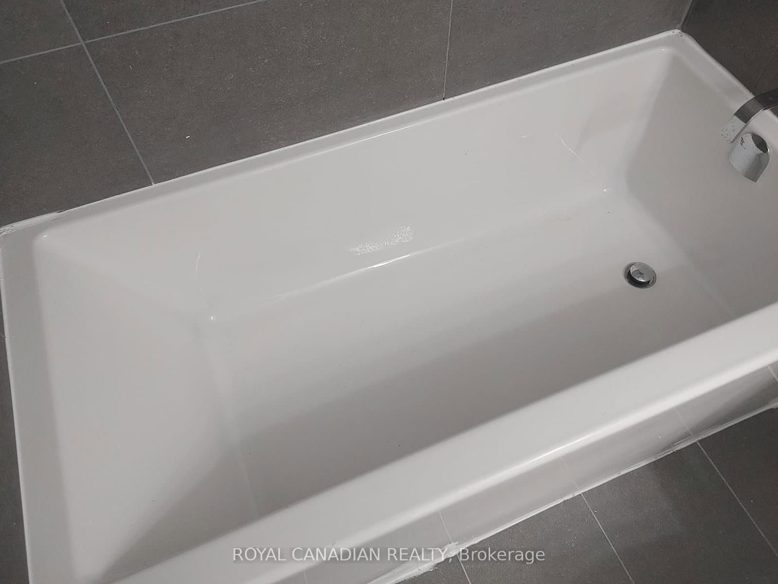 7 Erie Avenue, Unit 506 thumbnail 16