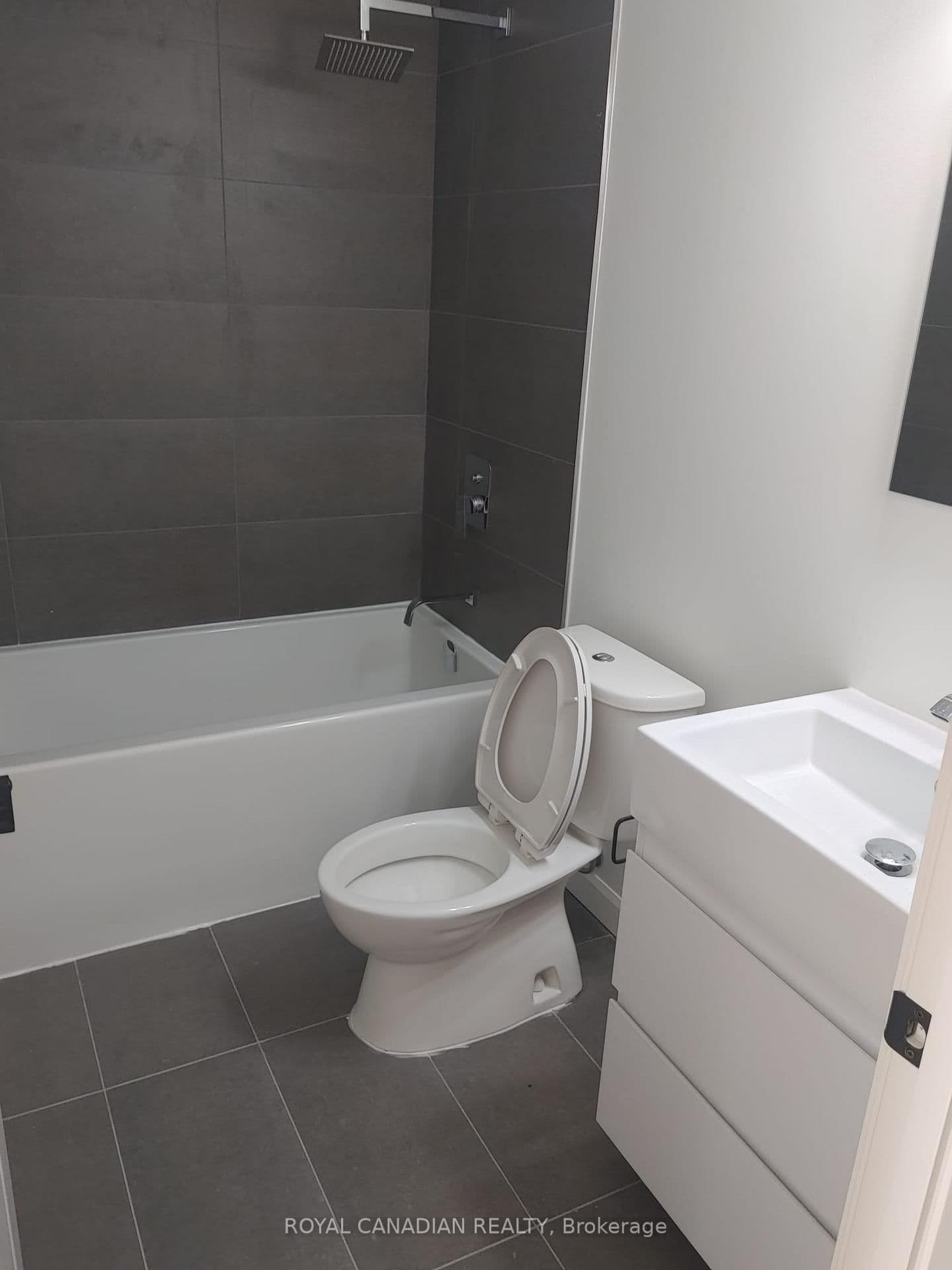 7 Erie Avenue, Unit 506 thumbnail 17