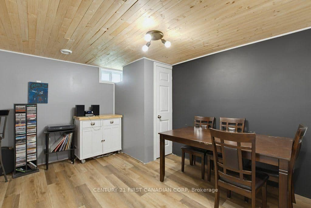 3 Parkside Drive thumbnail 25