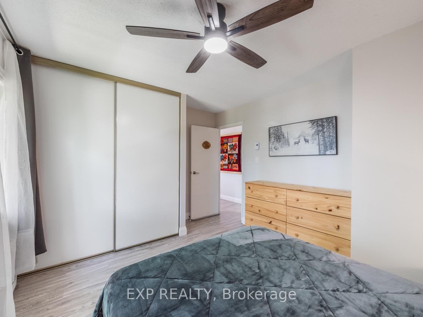 276 Eiwo Court, Unit 301 thumbnail 19