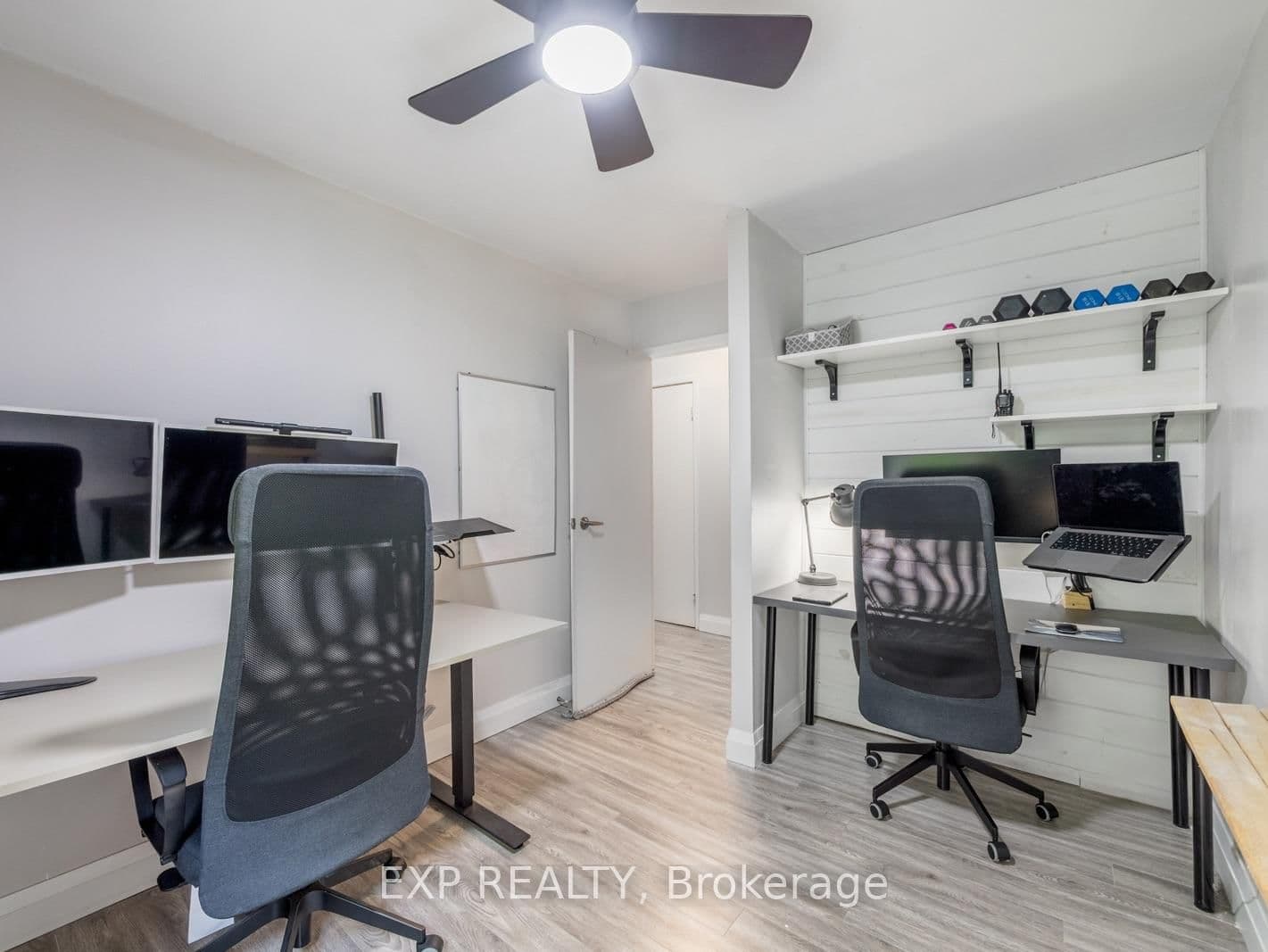 276 Eiwo Court, Unit 301 thumbnail 23