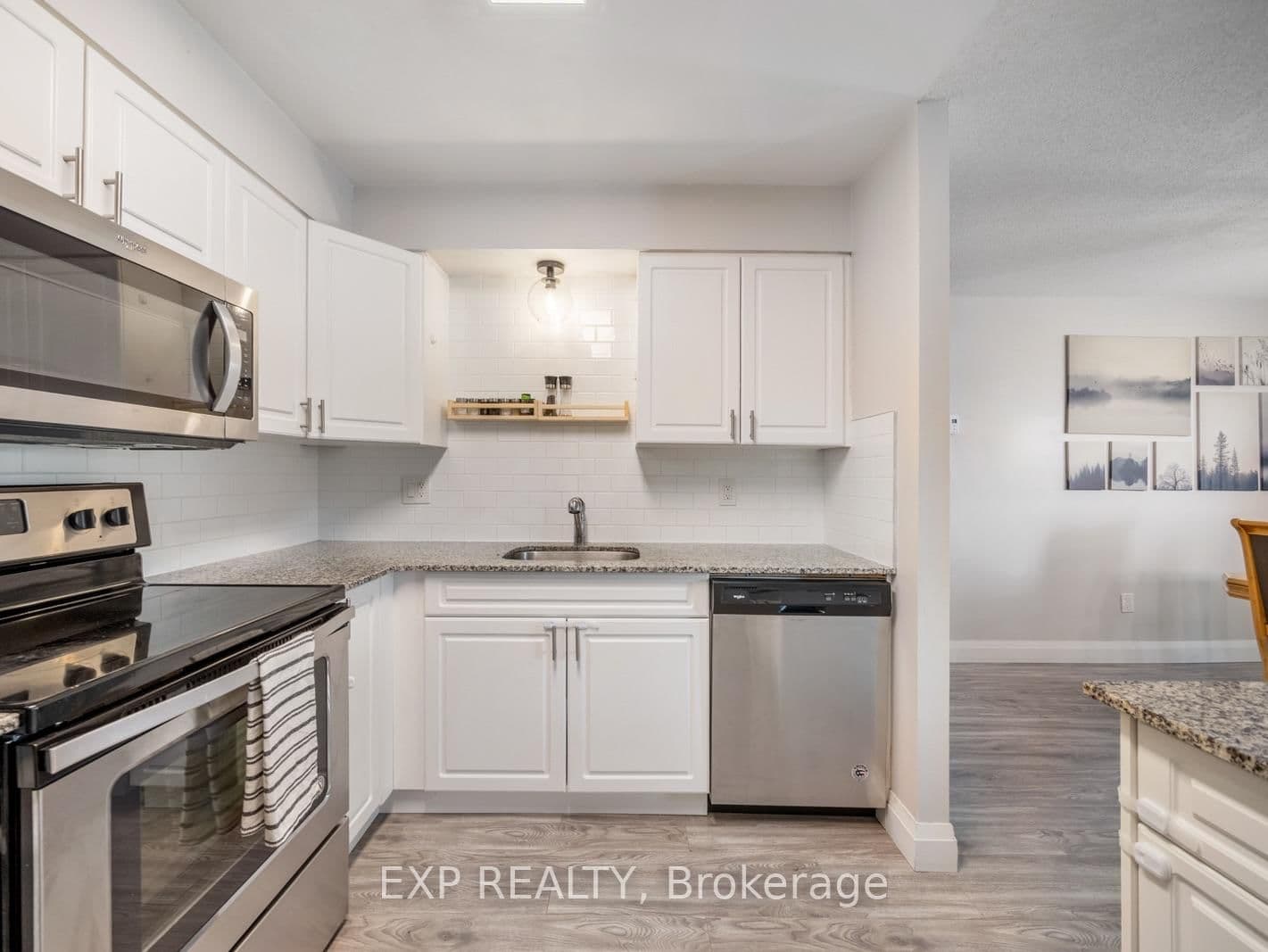 276 Eiwo Court, Unit 301 thumbnail 8