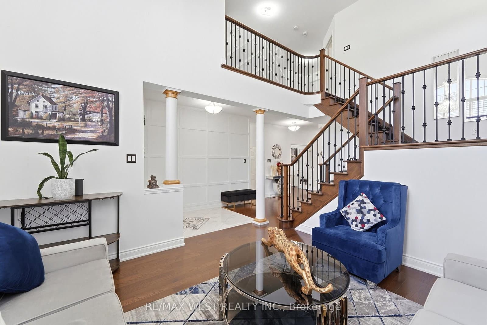 356 Robert Ferrie Drive thumbnail 2