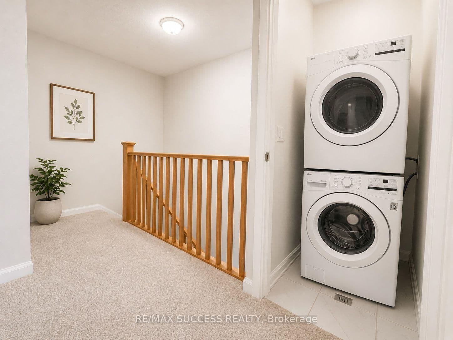 585 Colborne Street E, Unit 502 thumbnail 13
