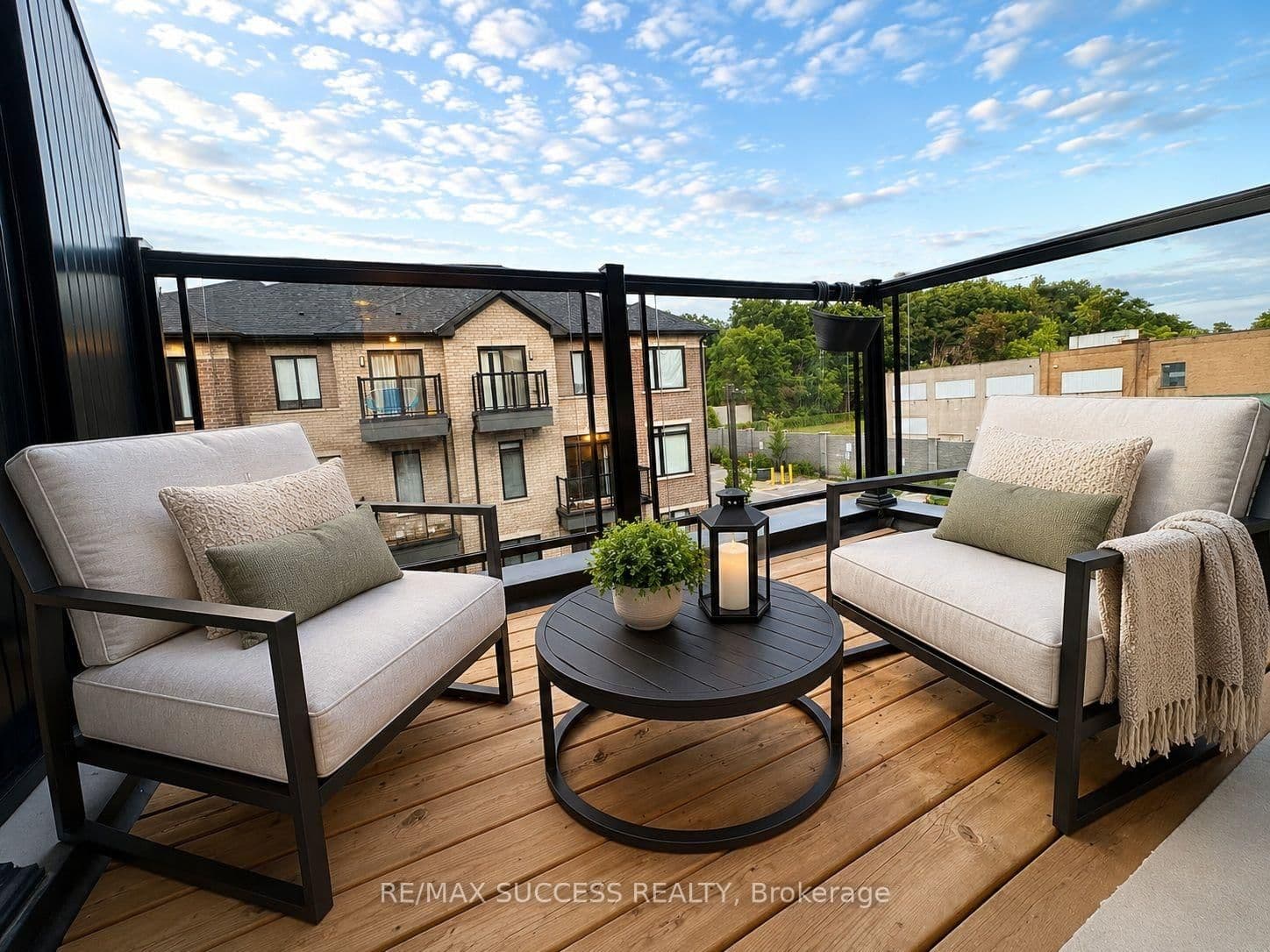 585 Colborne Street E, Unit 502 thumbnail 17
