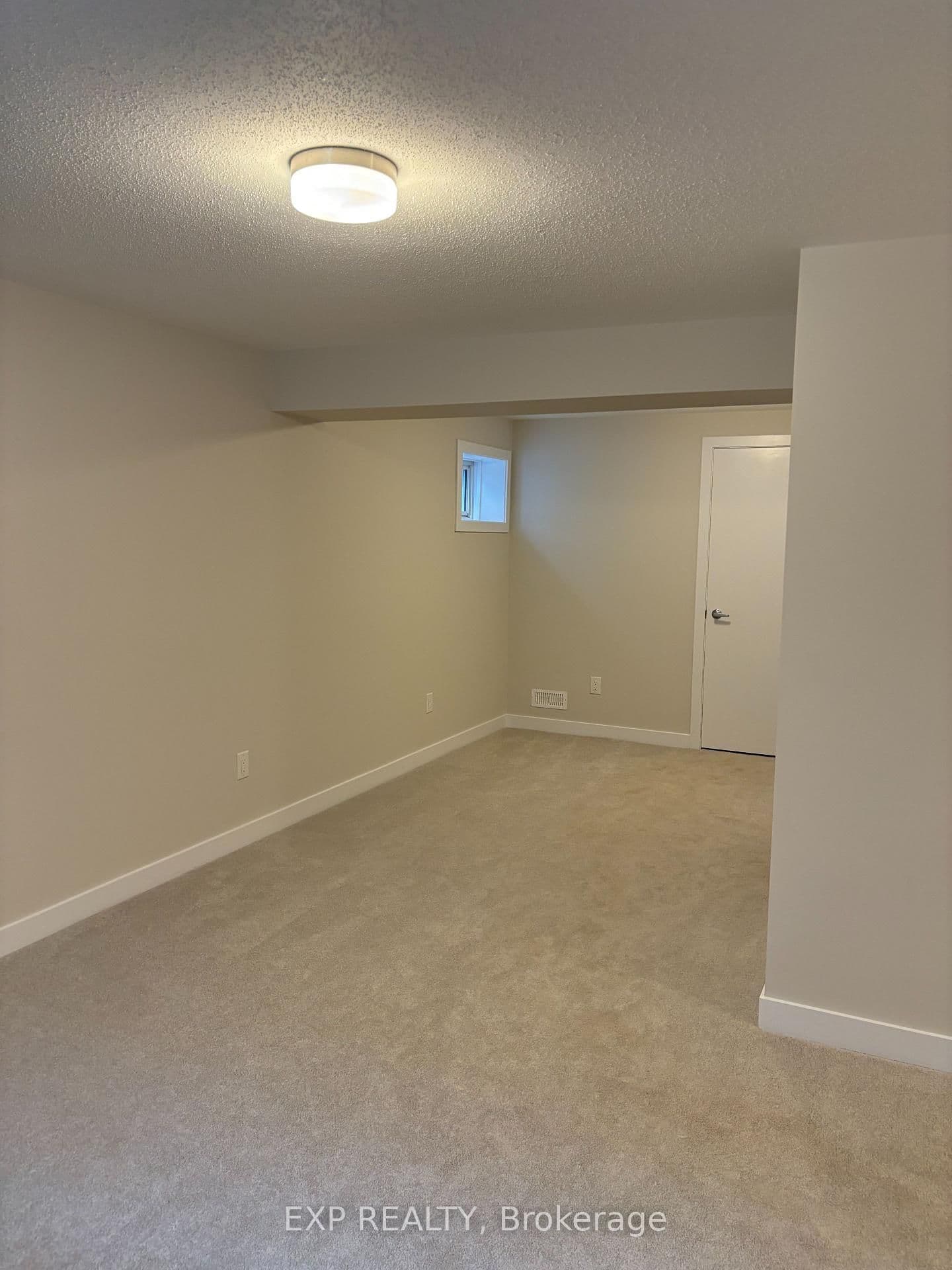 530 OLDENBURG Avenue thumbnail 11