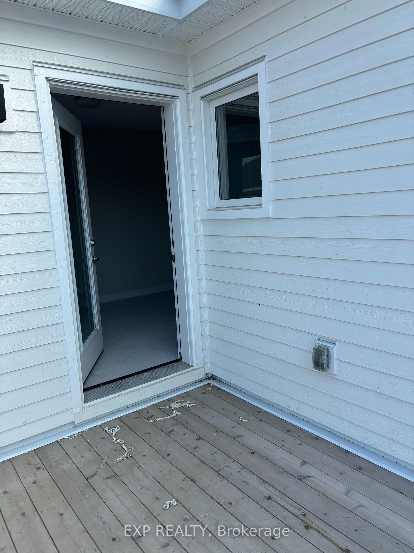 530 OLDENBURG Avenue thumbnail 14
