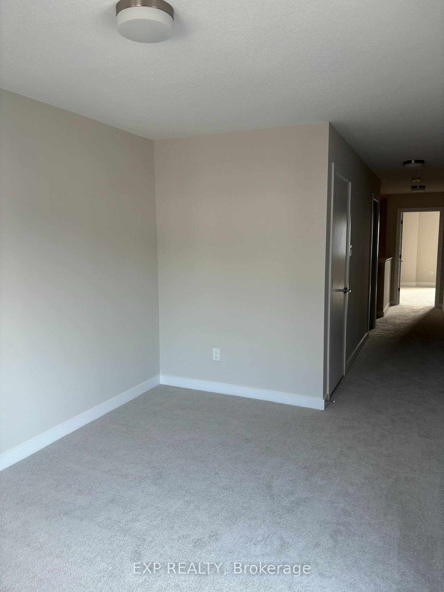 530 OLDENBURG Avenue thumbnail 15